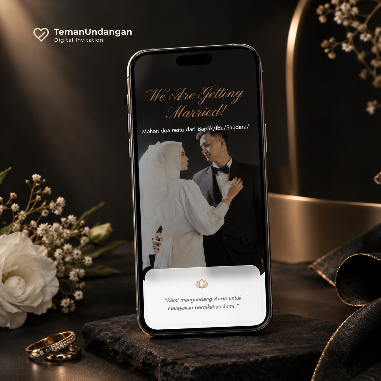 Tema undangan pernikahan digital floral nostalgia